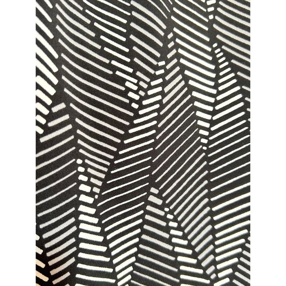 Worthington Women's Abstract Multicolor Print Stretch Short Sleeve Top  - Sz PS - Picture 3 of 5